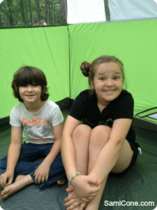 kids camping picture