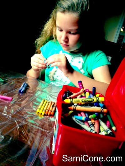 peeling crayons kids homemade craft idea