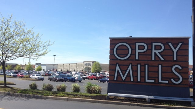clarks outlet opry mills