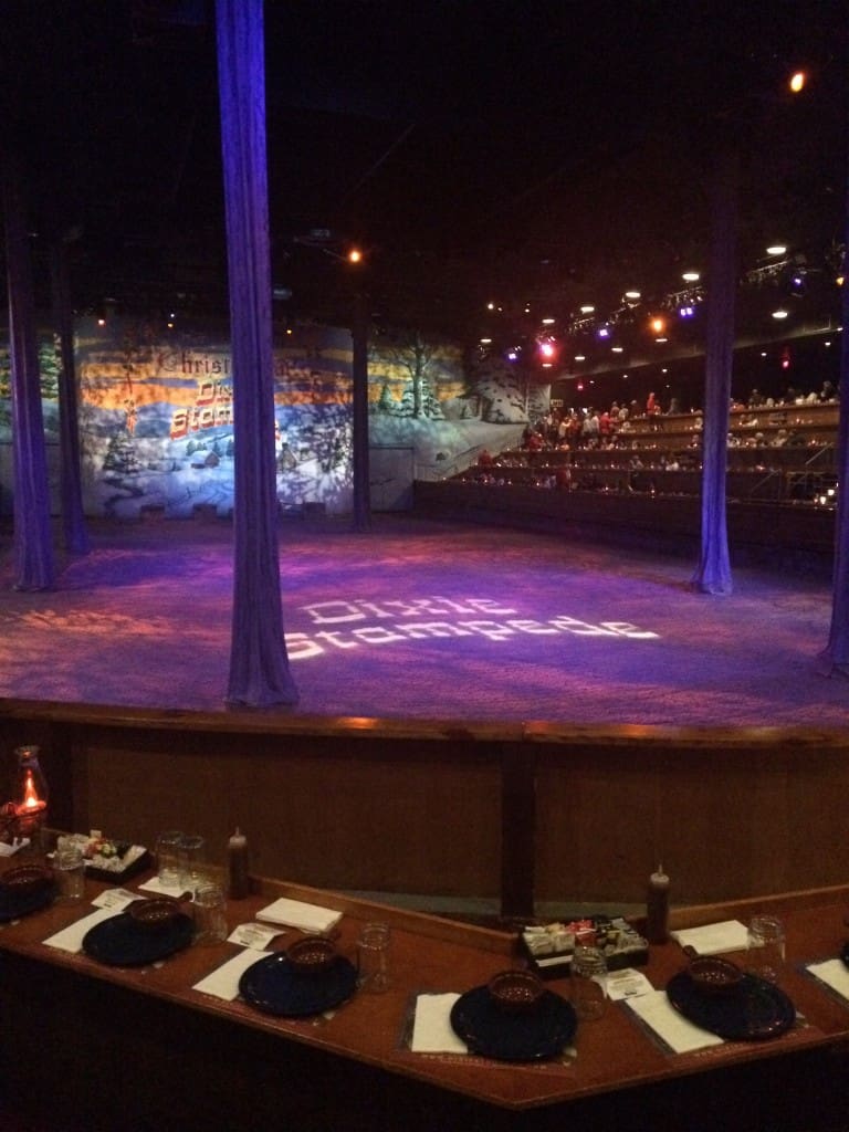 dixie stampede interior