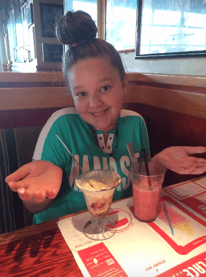 kariss-birthday-free-dessert-red-robin