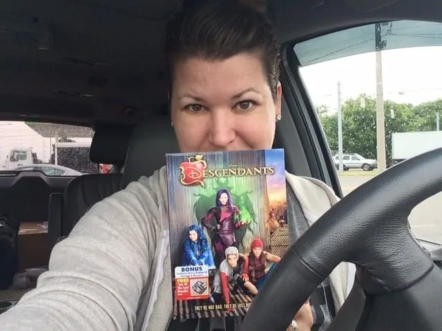 The Daily Dash: August 10, 2015 {@Descendants2015 DVD Review}