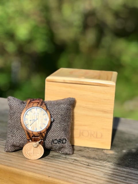 The Daily Dash: November 20, 2017 {Win $100 from #JORDWatch!} #WoodWatch @woodwatches_com