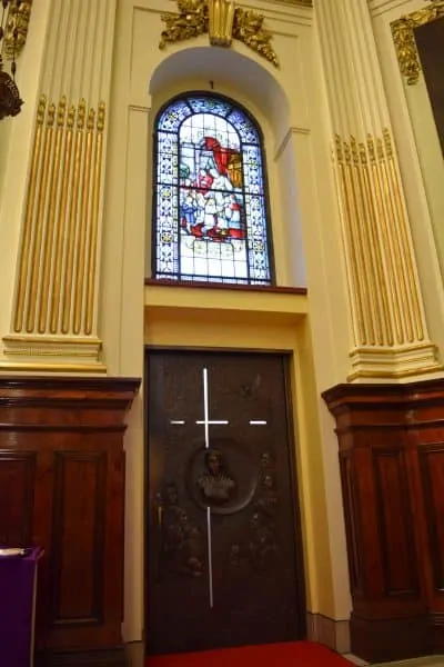 quebec-city-holy-door