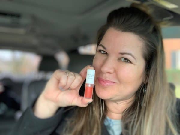 The Lip Oil I Cant Live Without {The Daily Dash: January 24, 2019} 