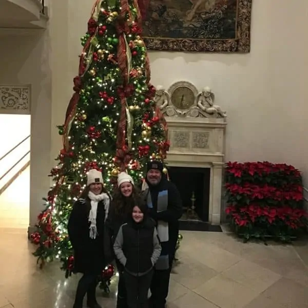 cheekwood lights mansion tree 2019