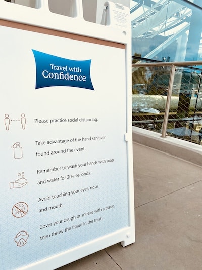 marriott opryland travel with confidence signage at SoundWaves