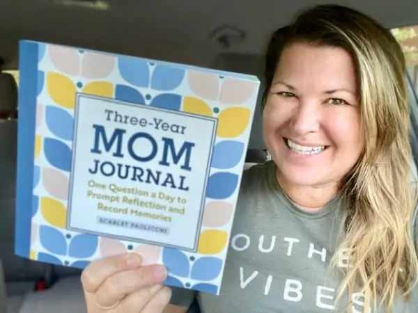 3 Year Mom Journal Review {The Daily Dash: September 16, 2021}