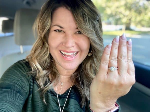 I'm Engaged {The Daily Dash: October 7, 2021}
