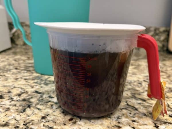 Southern Sweet Tea Recipe brew tea with plate on top