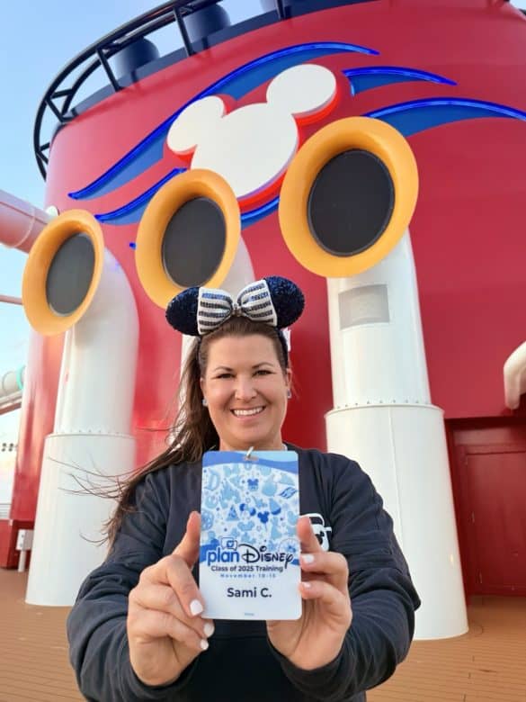 planDisney Sami Panelist lanyard cruise deck